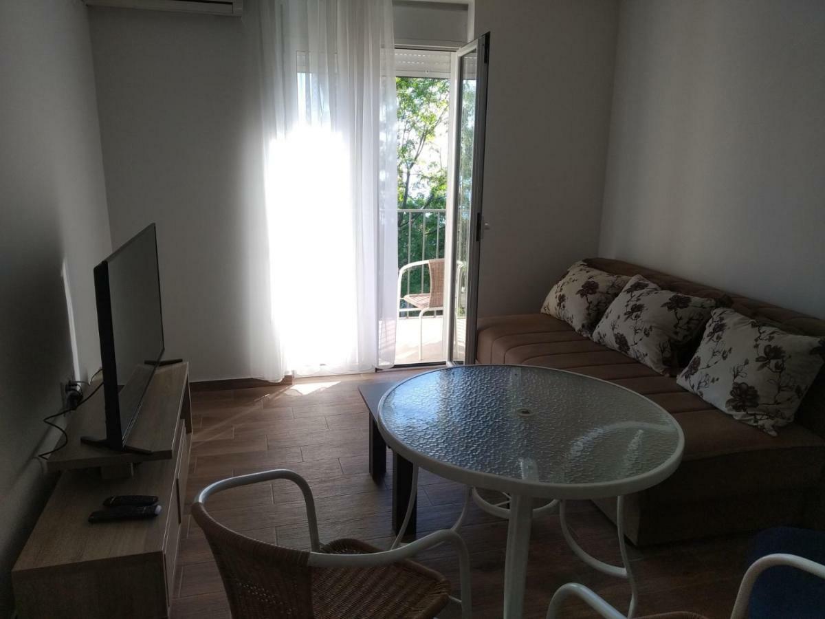 Juzno More Bed and Breakfast Sutomore Exterior foto